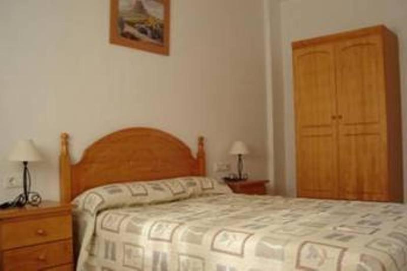 Apartamentos Las Colinas เบเลซ-มาลากา ห้อง รูปภาพ